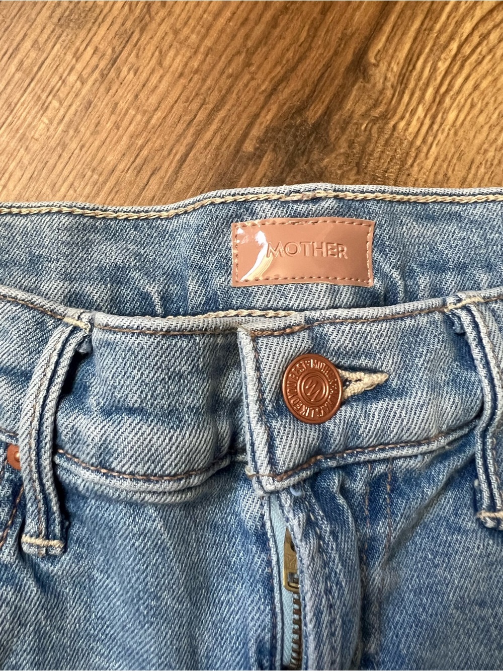 MOTHER Light Blue The Insider Crop Pointy Fray Denim Jeans - Picture 3 of 6